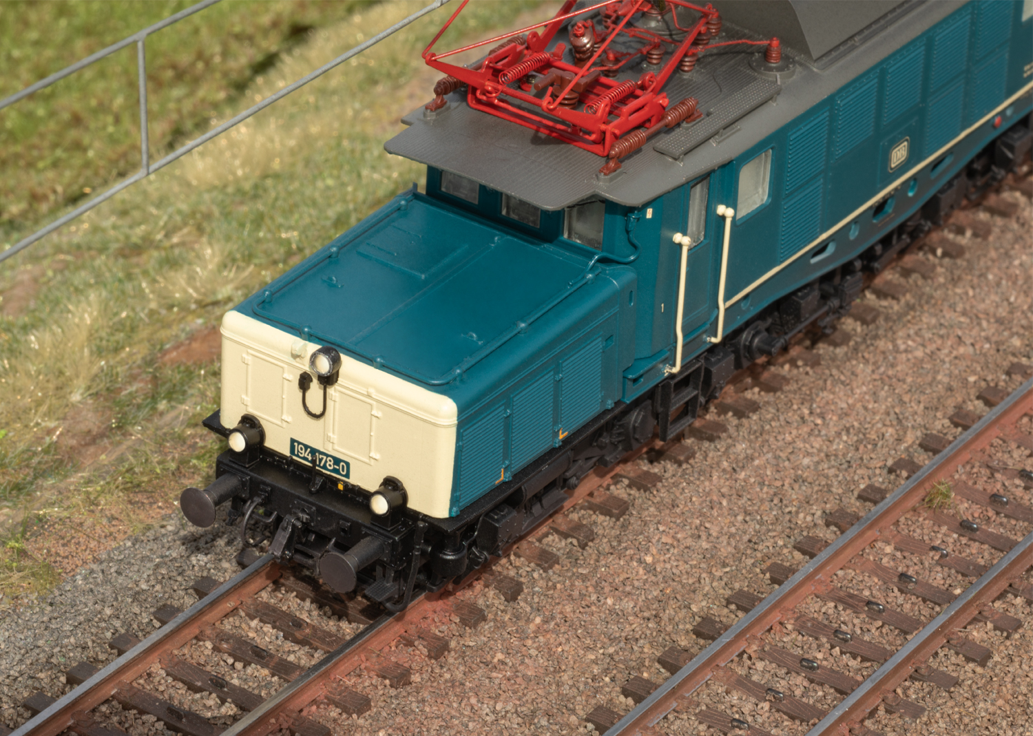 Marklin 39994 Class 194 Electric Locomotive - V5