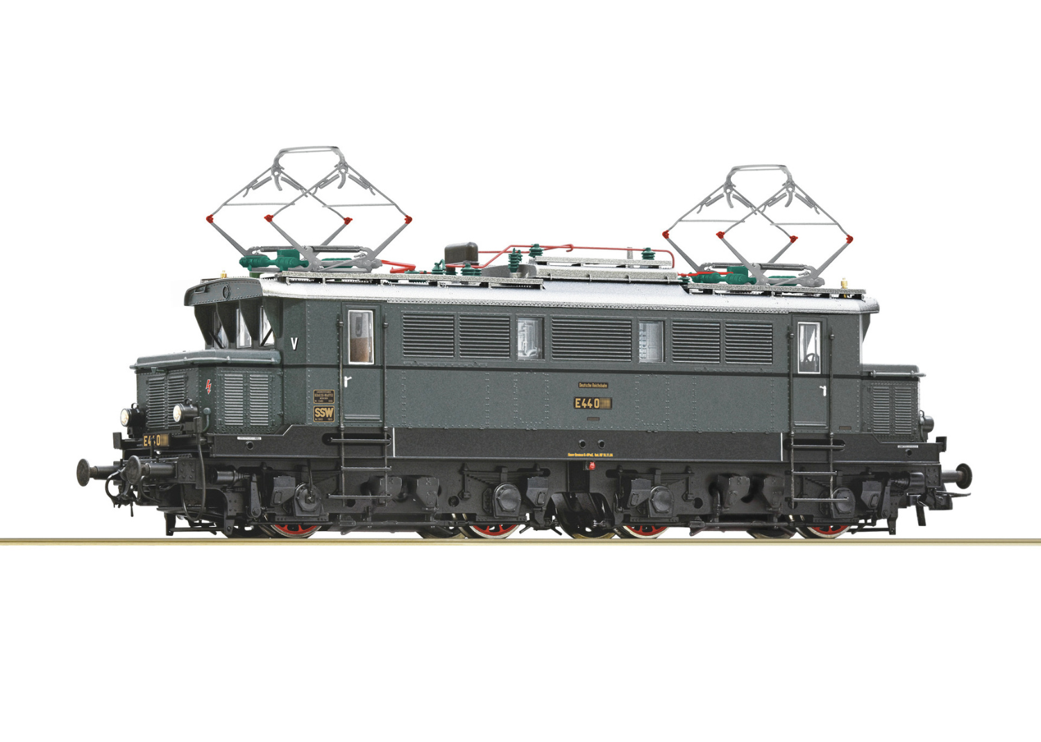 DRB Electric locomotive E 44 015