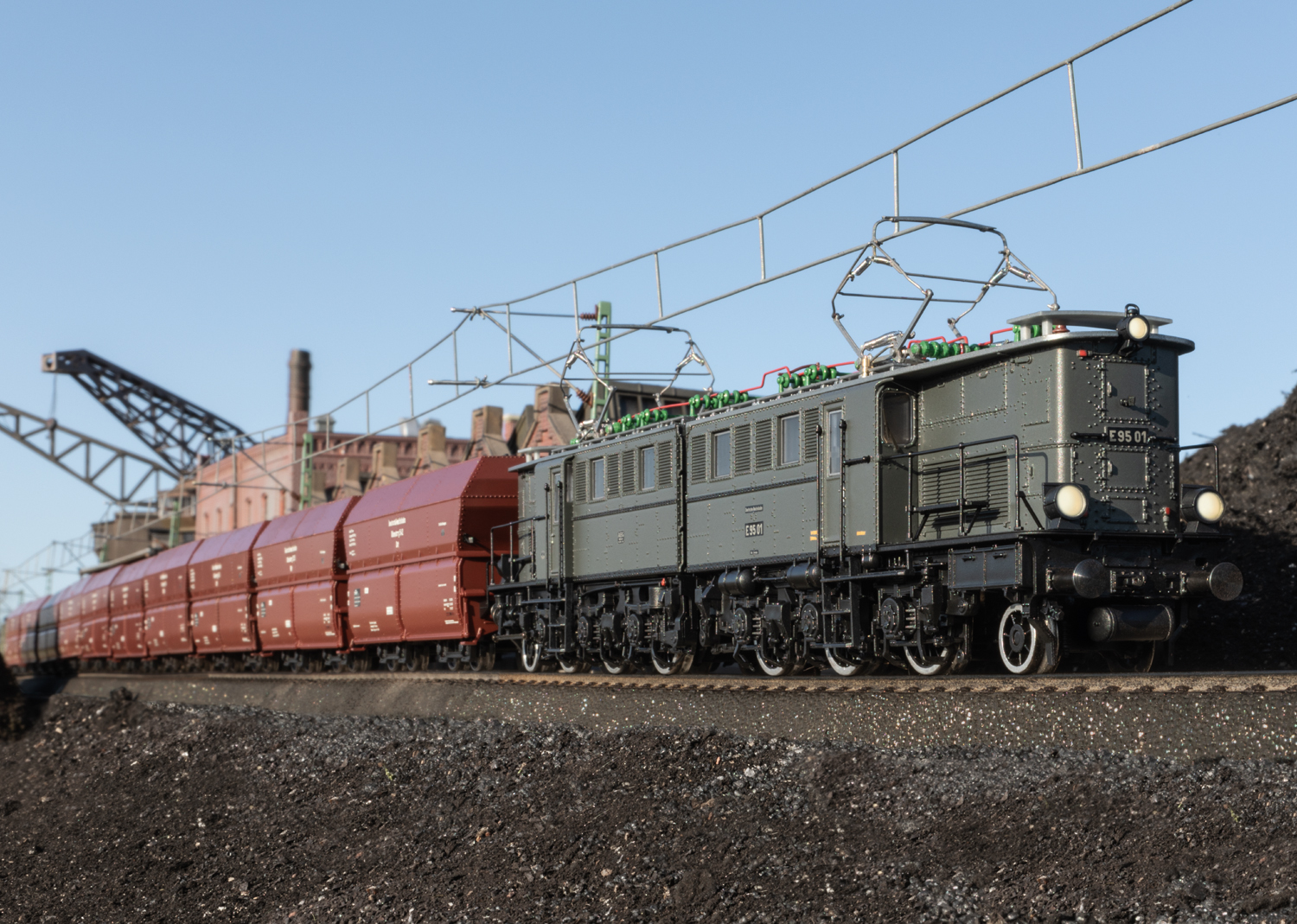Marklin 38950 Class E 95 Electric Locomotive - V10