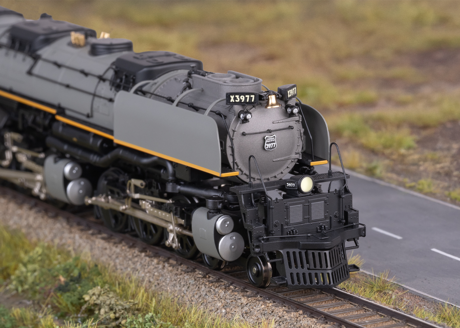 Marklin 39913 US Class 3900 Challenger Steam Locomotive - V4