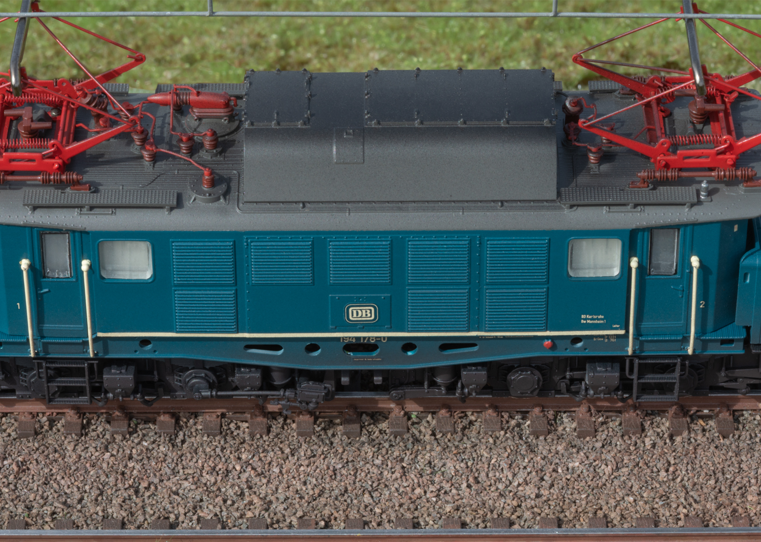 Marklin 39994 Class 194 Electric Locomotive - V4