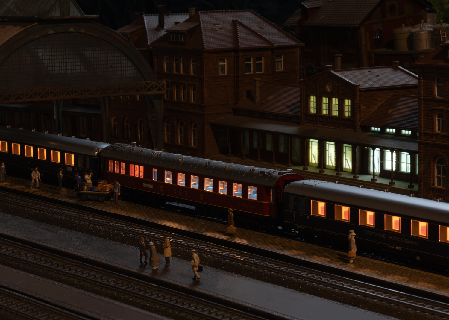 Marklin 38200 DB Class V 200 002 AC / 3-Rail Diesel Locomotive - V10