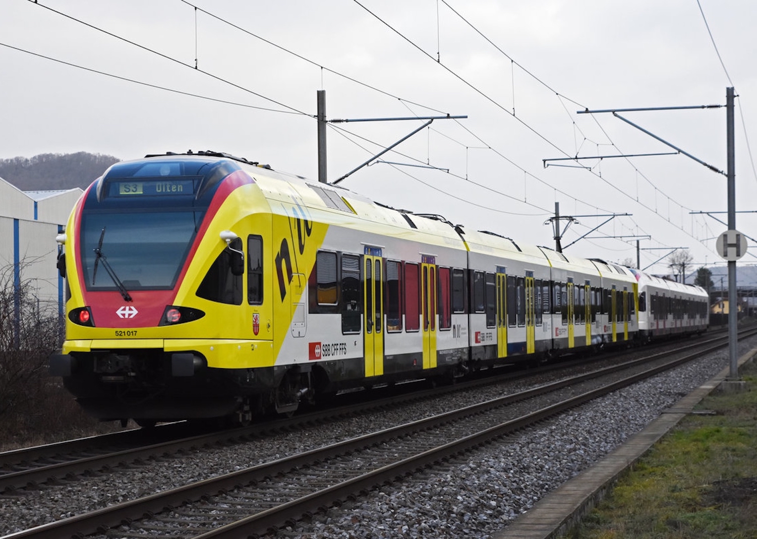 Liliput L133868 SBB FLIRT RABe 521 017 FHNW “Muttenz” AC / 3-Rail - V3
