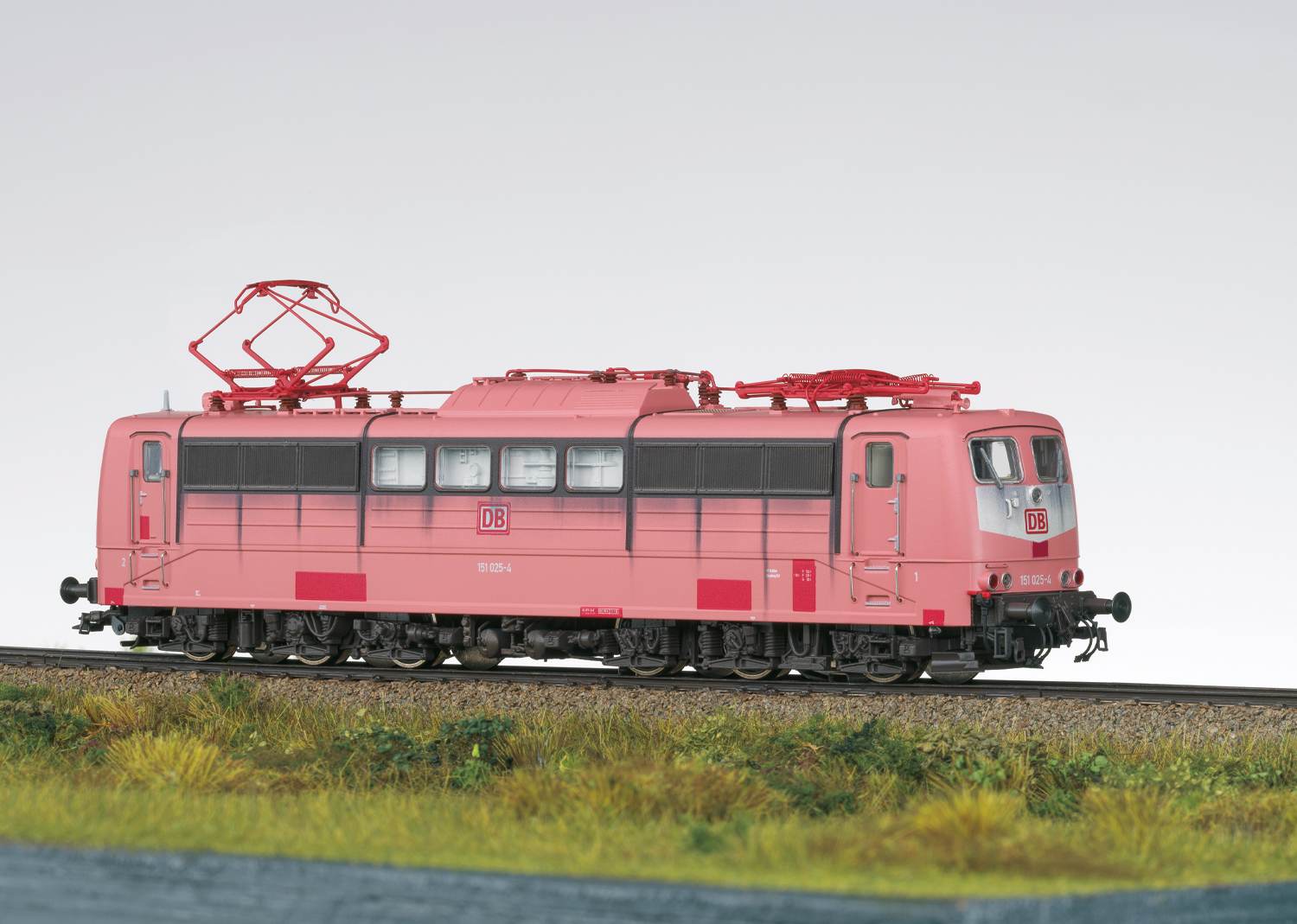 Marklin 39136 Class 151 Electric Locomotive - V2