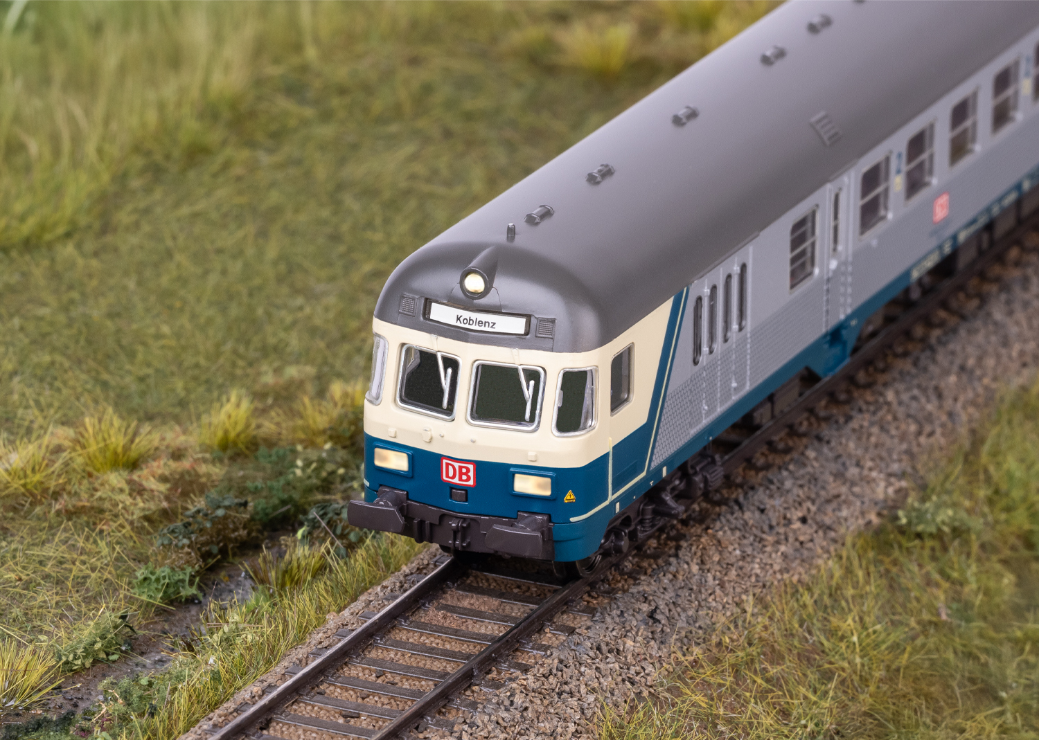 Marklin 42575 Commuter Car with Control Cab. - V2