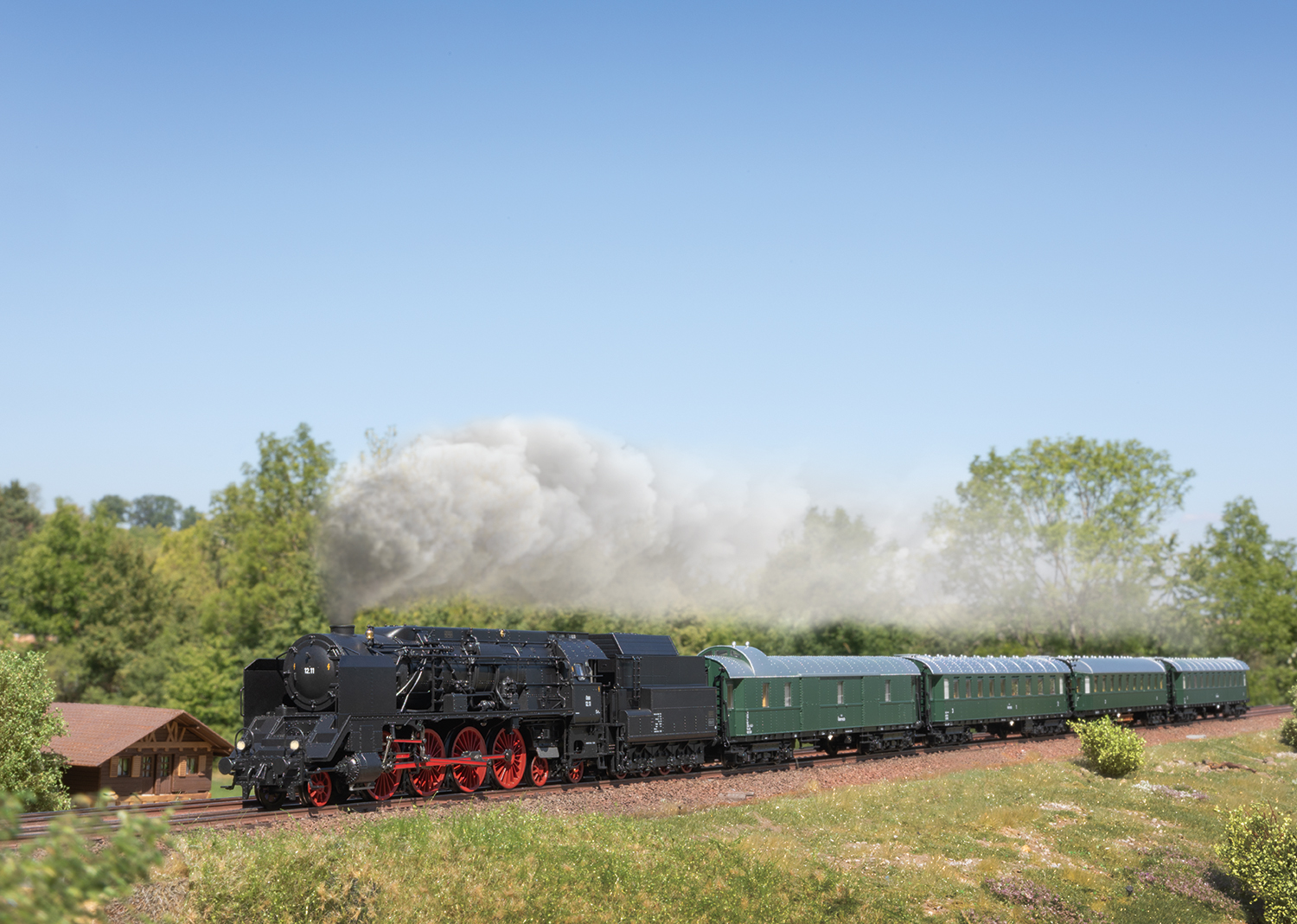 Trix 25012 ÖBB Steam Locomotive 12.11 - V5