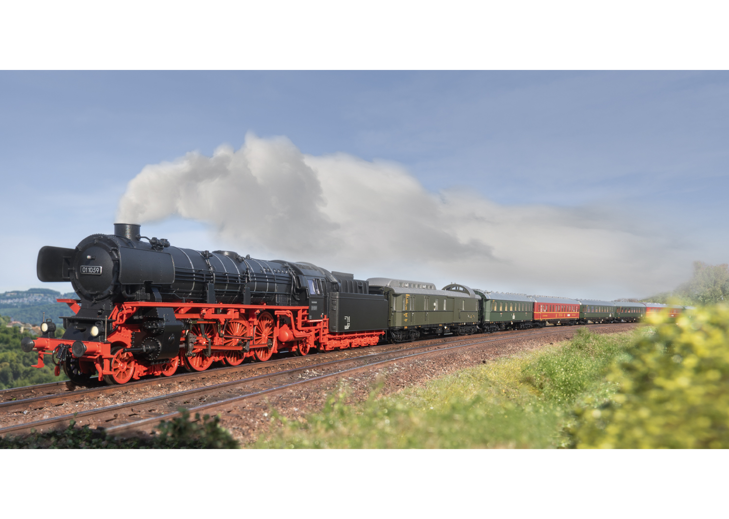 Marklin 39105 Class 01.10 Steam Locomotive New Design - V3